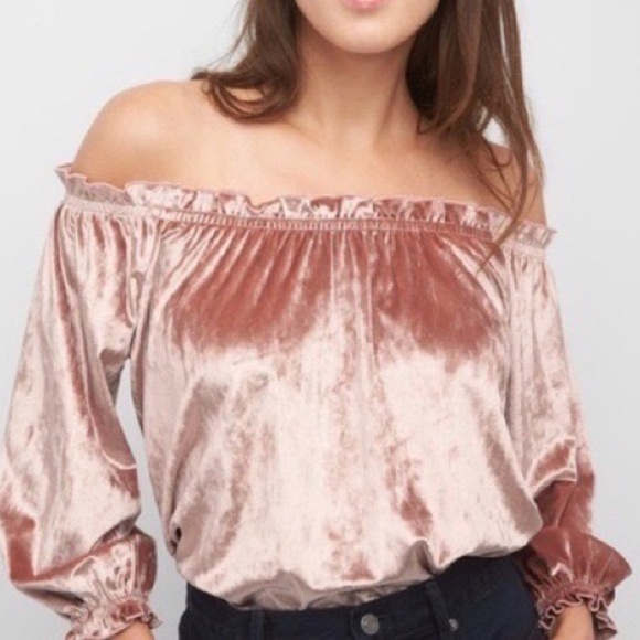✨Host Pick✨ GAP Pink Velvet Off-Shoulder Blouse Size SP - Picture 2 of 11
